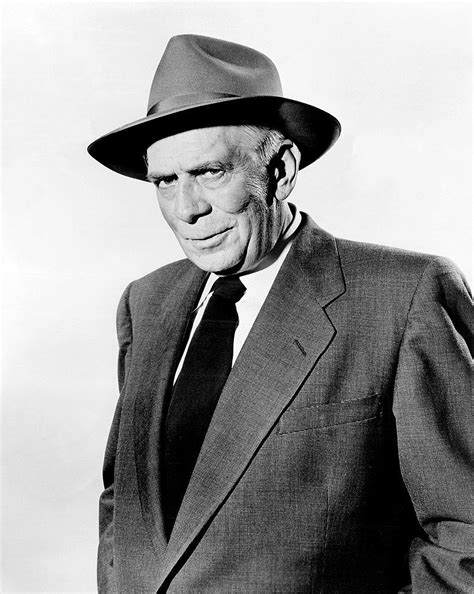 ray collins net worth|perry mason lieutenant tragg.